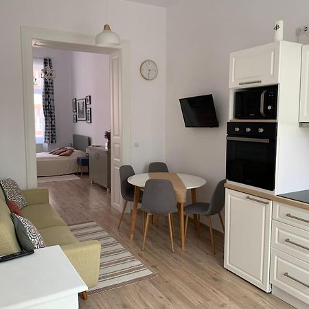 Charming Central Apartments Cluj-Napoca Eksteriør bilde