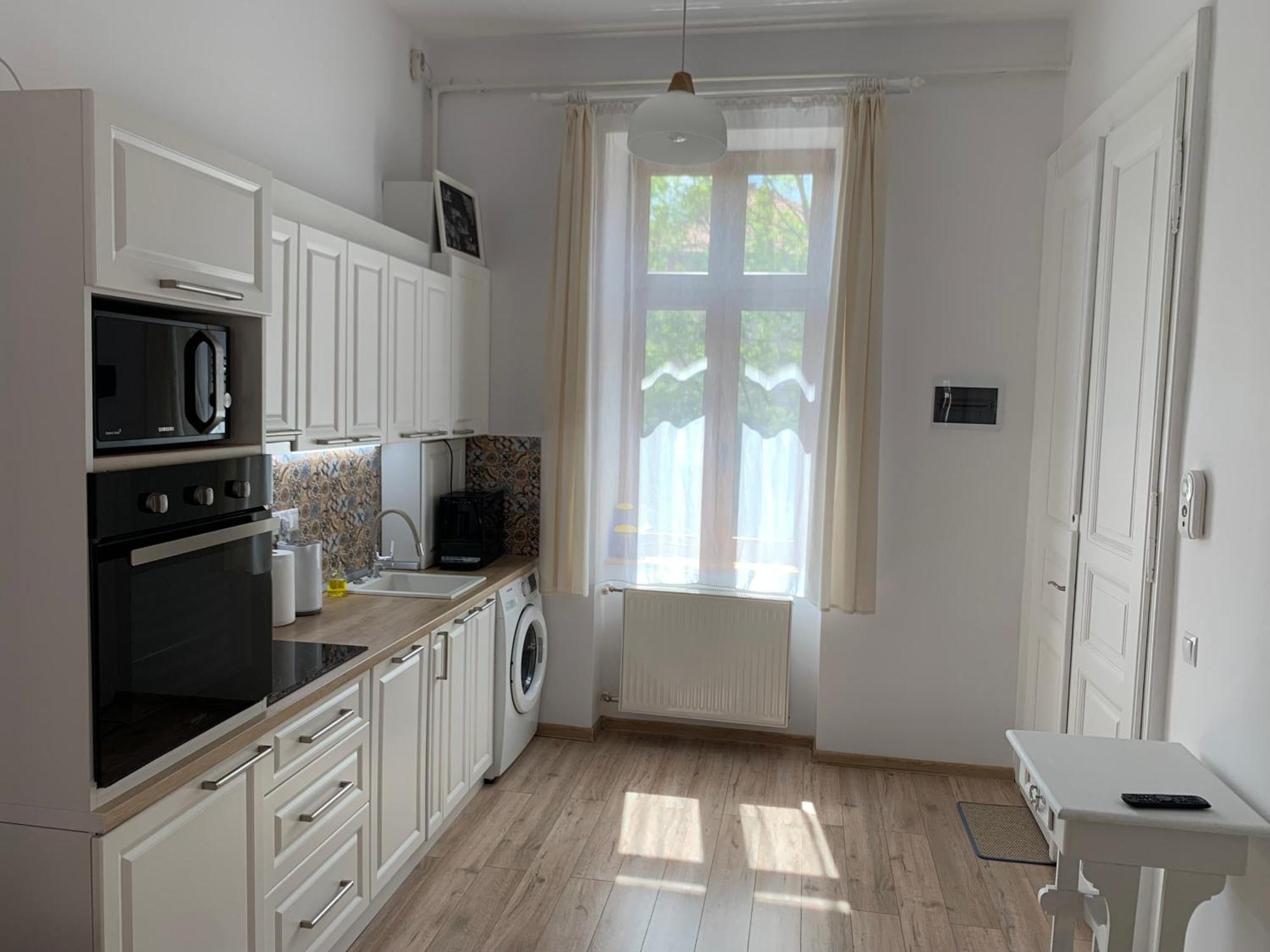 Charming Central Apartments Cluj-Napoca Eksteriør bilde